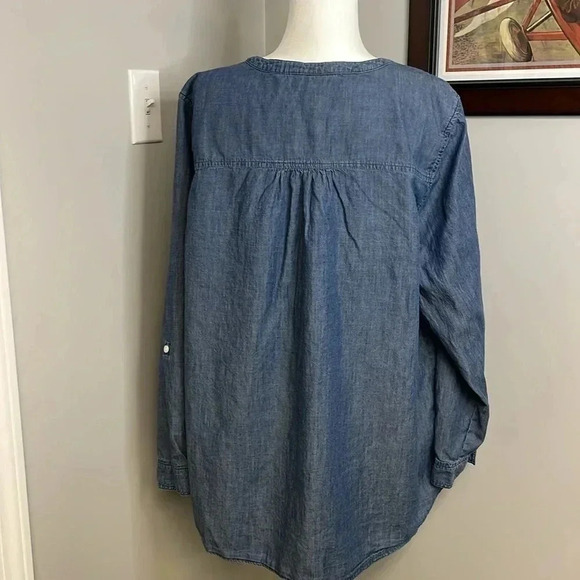 Woman Within Chambray Blouse Top Size 1X (22/24) Button Down Up Camp Style - Picture 3 of 4
